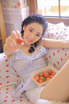 男生和女生一起相差差差轮滑鞋APP